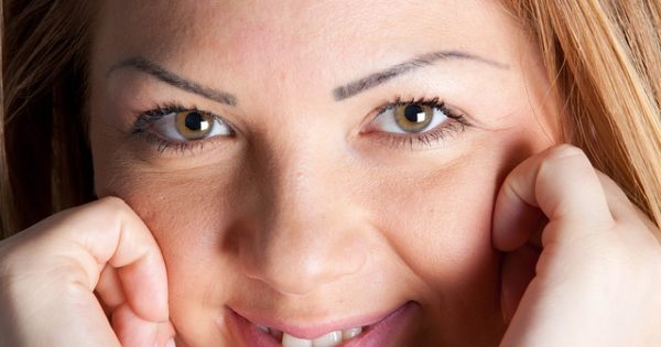 3 Tricks for Younger-Looking Eyes